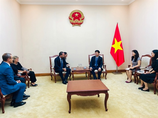 Thứ trưởng Lê Quang Tùng tiếp ngài Gabriel Escarrer,  Phó Chủ tịch điều hành kiêm CEO tập đoàn Meliá Hotels International